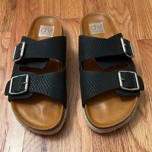 DV platform sandals